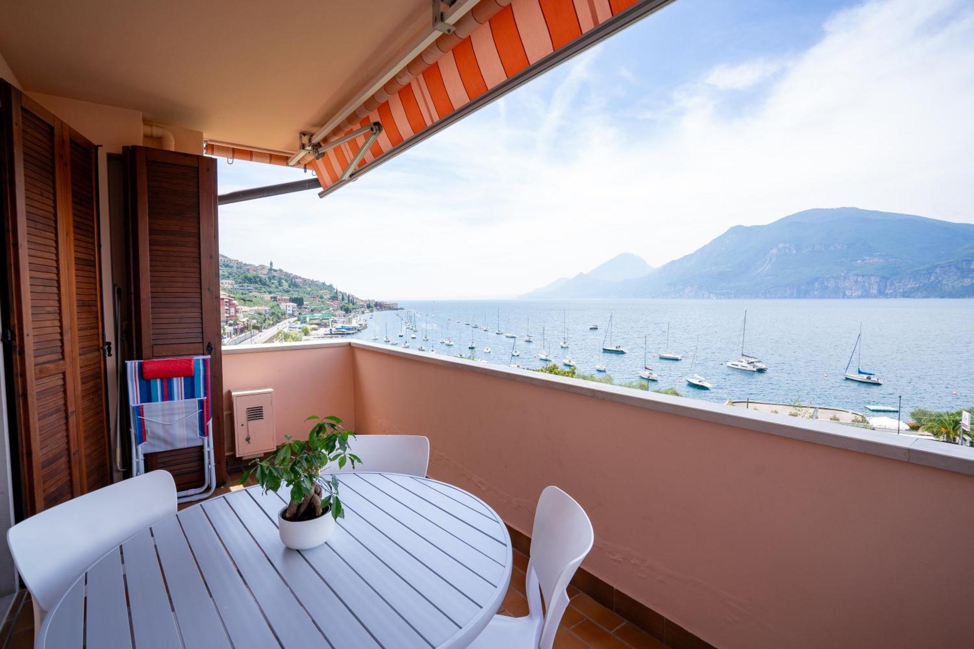 Apartament Le Vele Beth'S House Brenzone sul Garda Zewnętrze zdjęcie